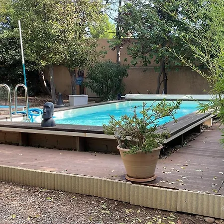 L Etoile Du Sud Daire *