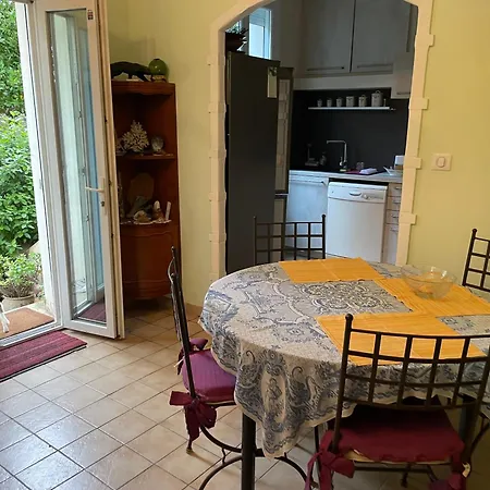 L Etoile Du Sud Daire *